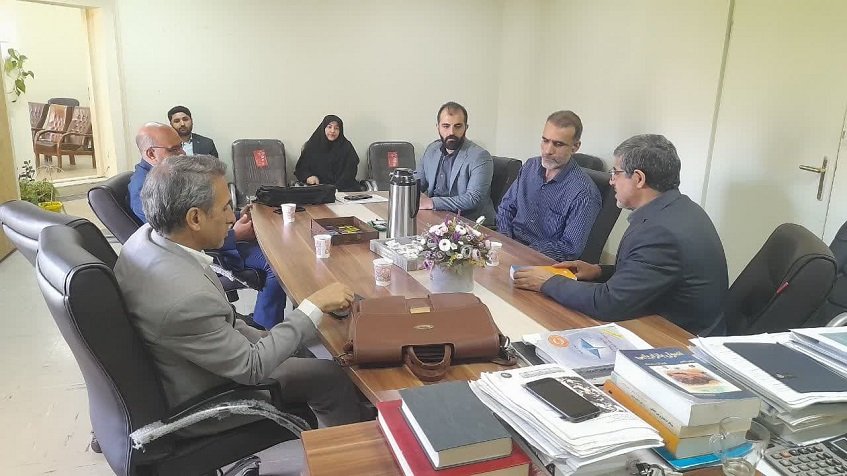 نشست دوم ادبیات